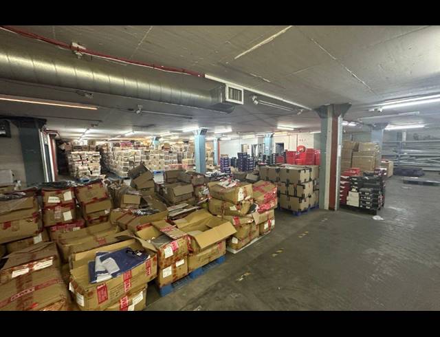 5,007M² WAREHOUSE FOR SALE IN PAARDEN EILAND